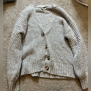 American eagle grey knit button up cardigan